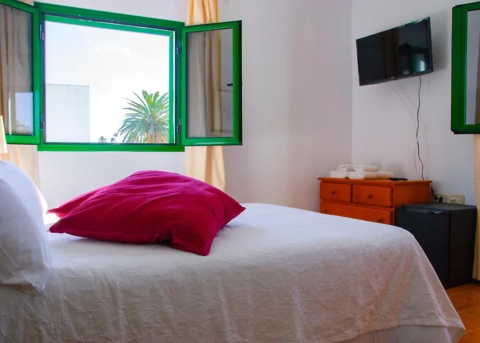 בית הארחה Casa Abuela Elena 3*